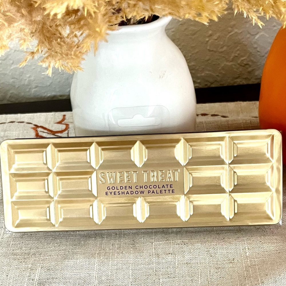 Sweet Treat Golden Chocolate Eyeshadow Pallet